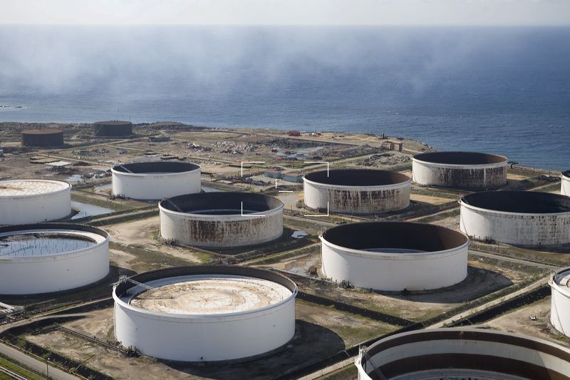 Aruba | Aerial Photo of Valero Oil Refinery | 2006-10-28-065.tif