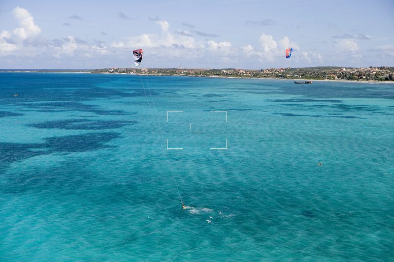 Aruba | Aerial Photo of Kitesurfers | 2006-10-28-111.tif