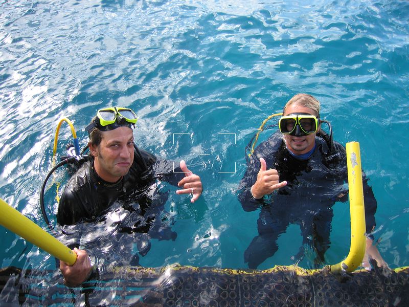 Aruba | Sea Trek Staff Divers | S70-2006-10-25-003.JPG